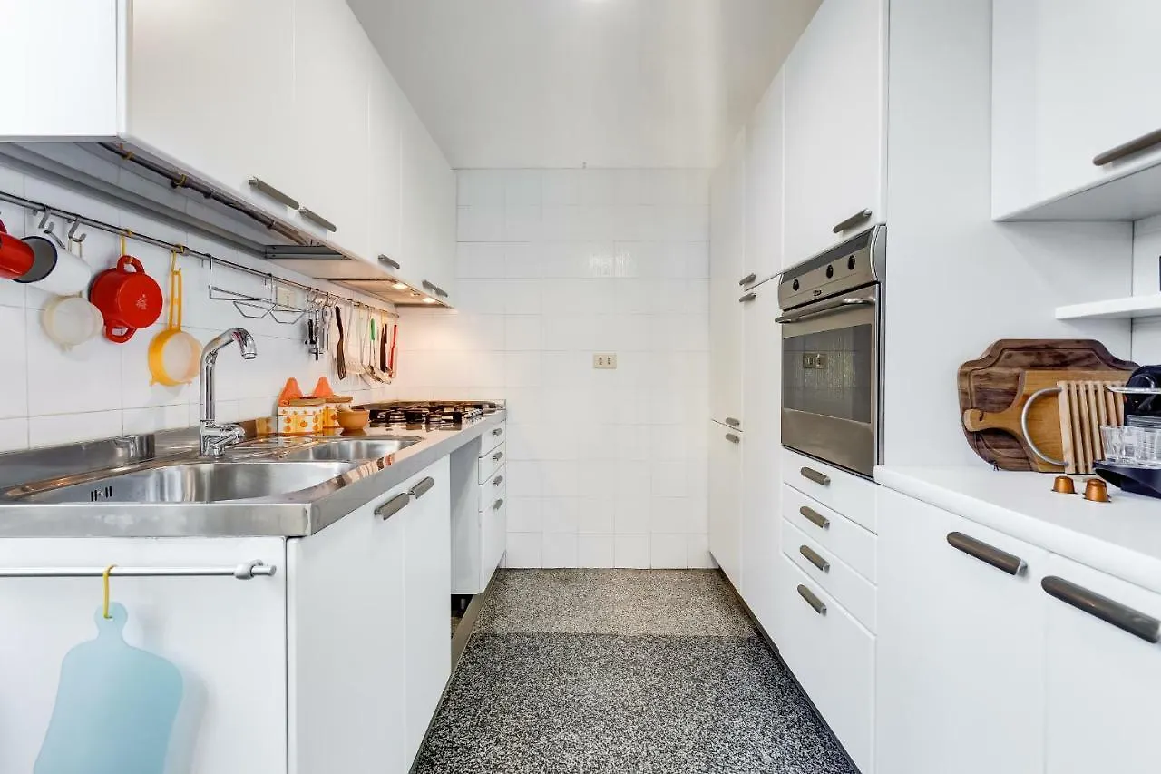 Tibullo - Classic & Elegant Rome Center Apartment Италия