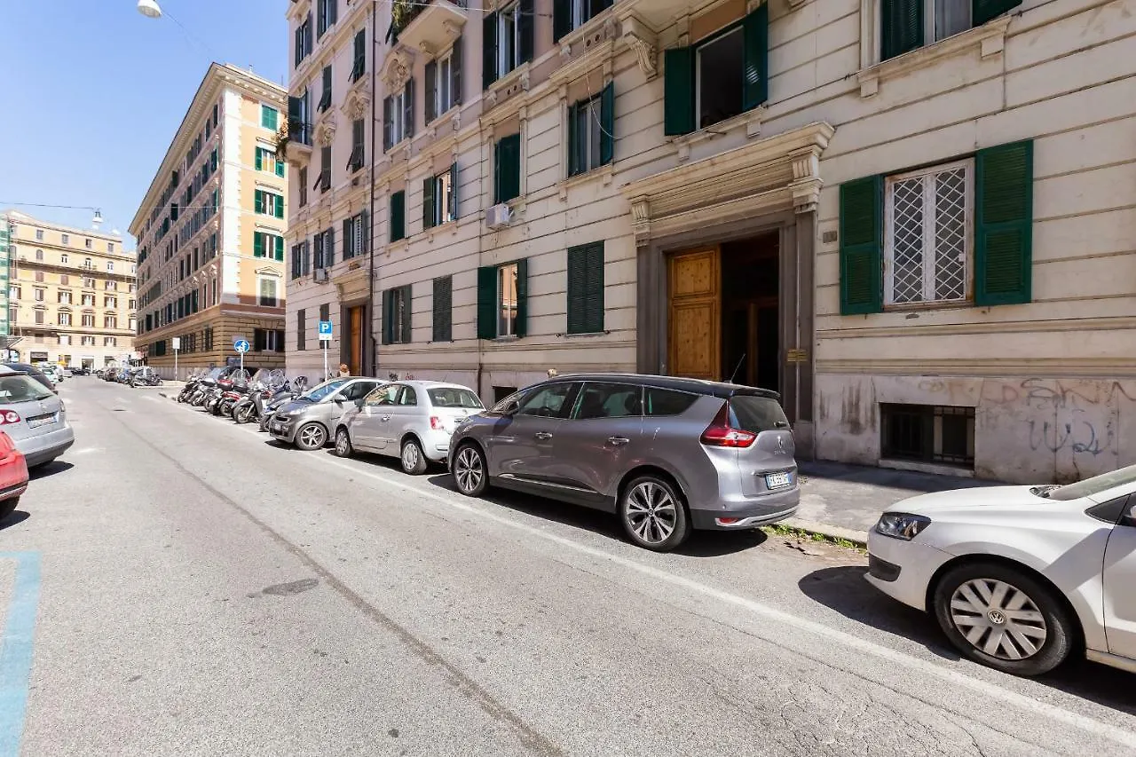Tibullo - Classic & Elegant Rome Center Apartment Италия