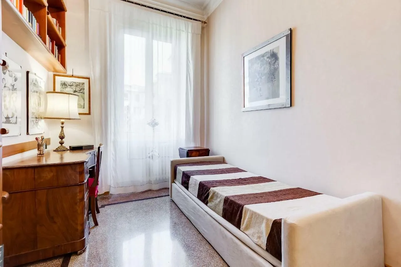 Tibullo - Classic & Elegant Rome Center Apartment